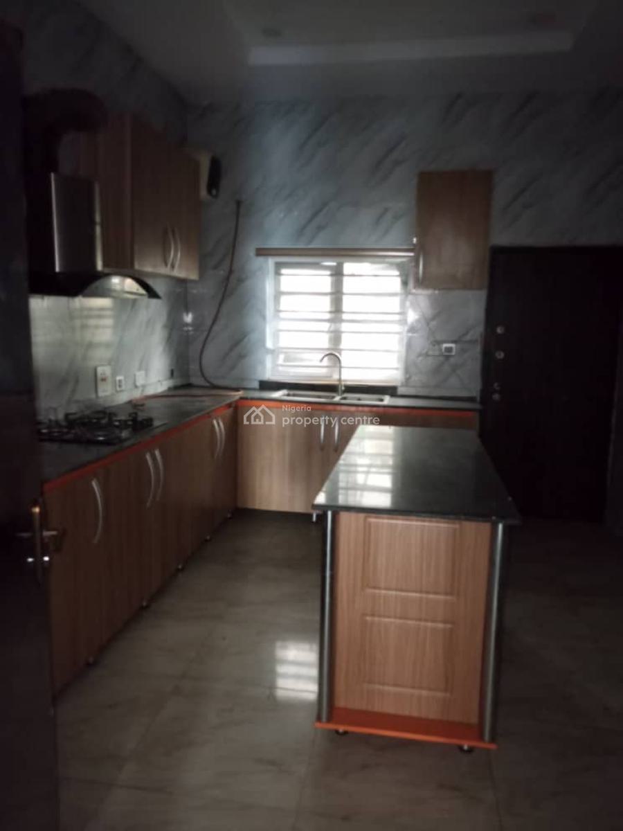 Price Reduced   a Sharp 4 Bedroom Semi Detached Duplex W, Ologolo, Lekki, Lagos, Semi-detached Duplex for Rent