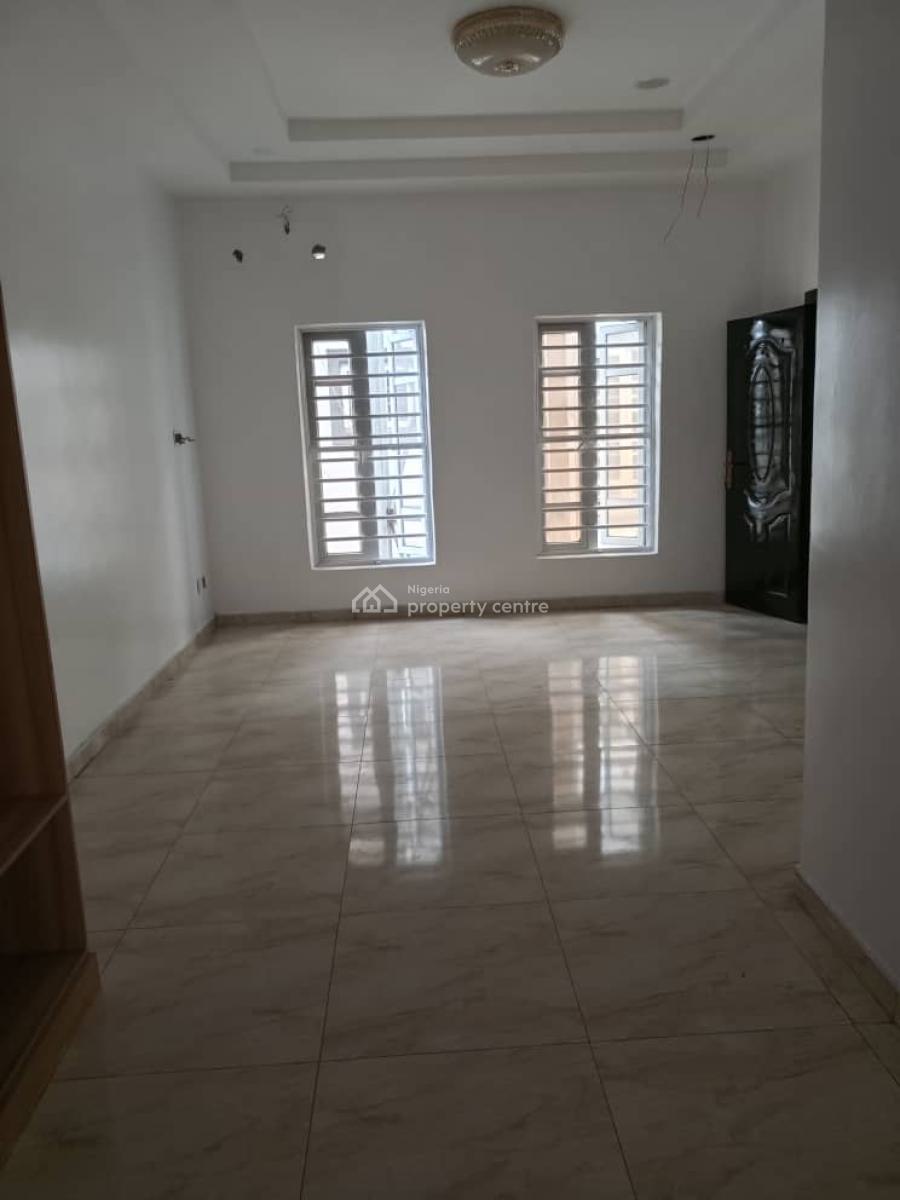 Price Reduced   a Sharp 4 Bedroom Semi Detached Duplex W, Ologolo, Lekki, Lagos, Semi-detached Duplex for Rent