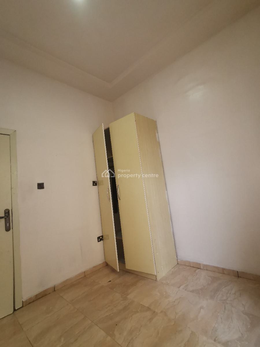 Portable Room Downstairs in a Shared Apartment, Ikota Villa Estate Ikota Lekki Lagos, Ikota, Lekki, Lagos, Flat / Apartment for Rent