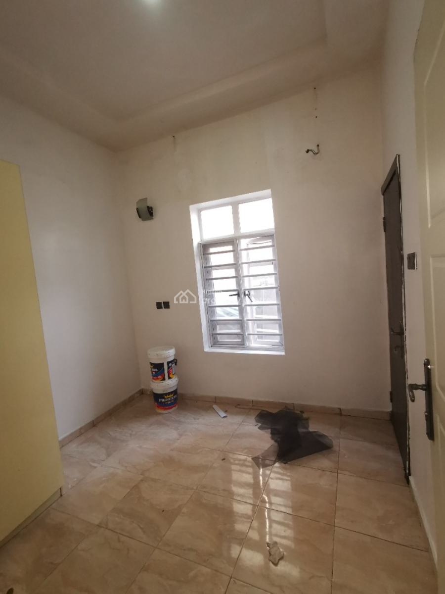 Portable Room Downstairs in a Shared Apartment, Ikota Villa Estate Ikota Lekki Lagos, Ikota, Lekki, Lagos, Flat / Apartment for Rent