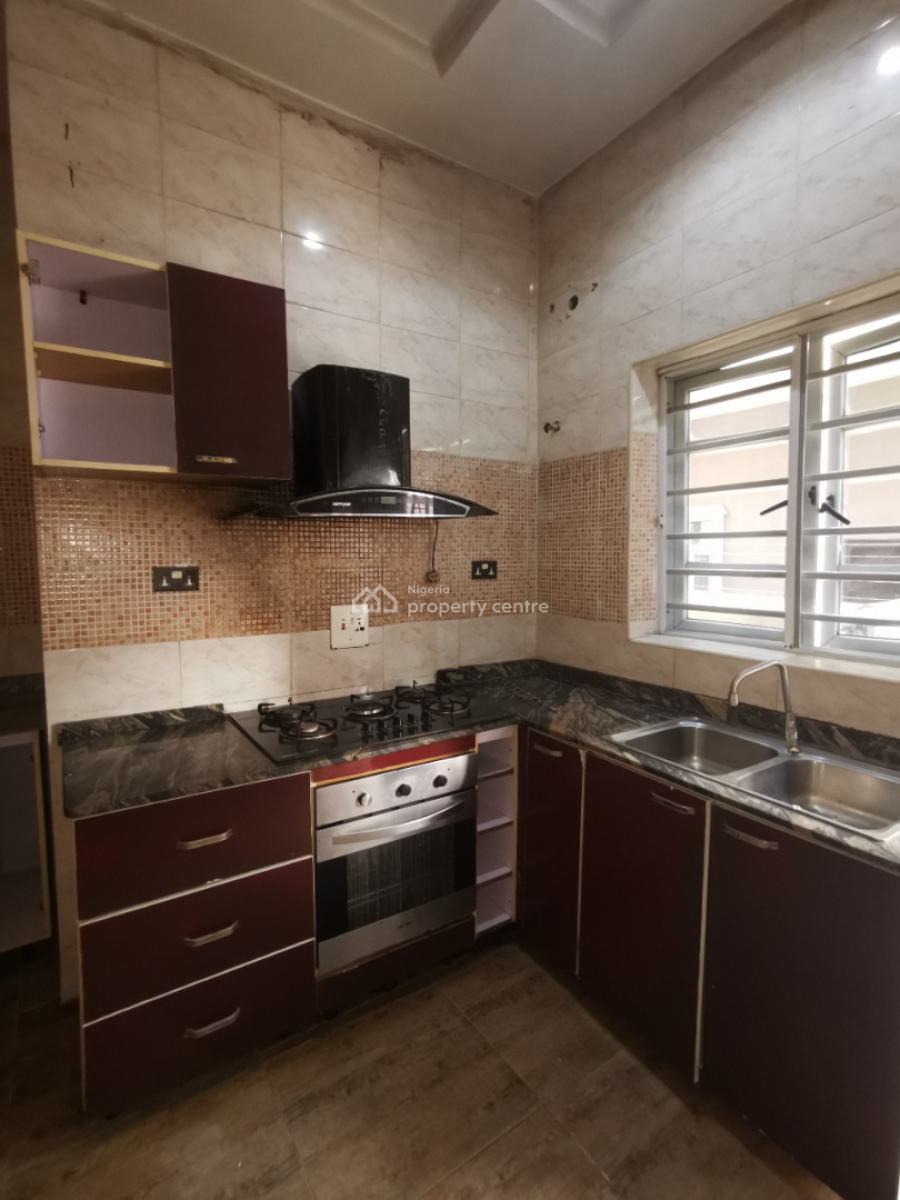 Portable Room Downstairs in a Shared Apartment, Ikota Villa Estate Ikota Lekki Lagos, Ikota, Lekki, Lagos, Flat / Apartment for Rent