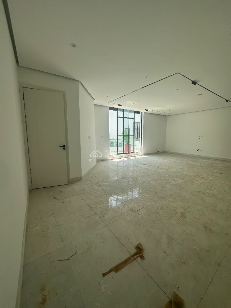 4 Bedroom Apartment, Ilasan Lekki, Ilasan, Lekki, Lagos, Flat / Apartment for Sale