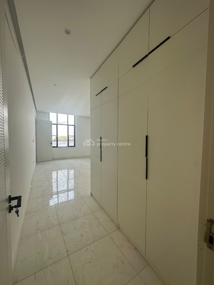 4 Bedroom Apartment, Ilasan Lekki, Ilasan, Lekki, Lagos, Flat / Apartment for Sale