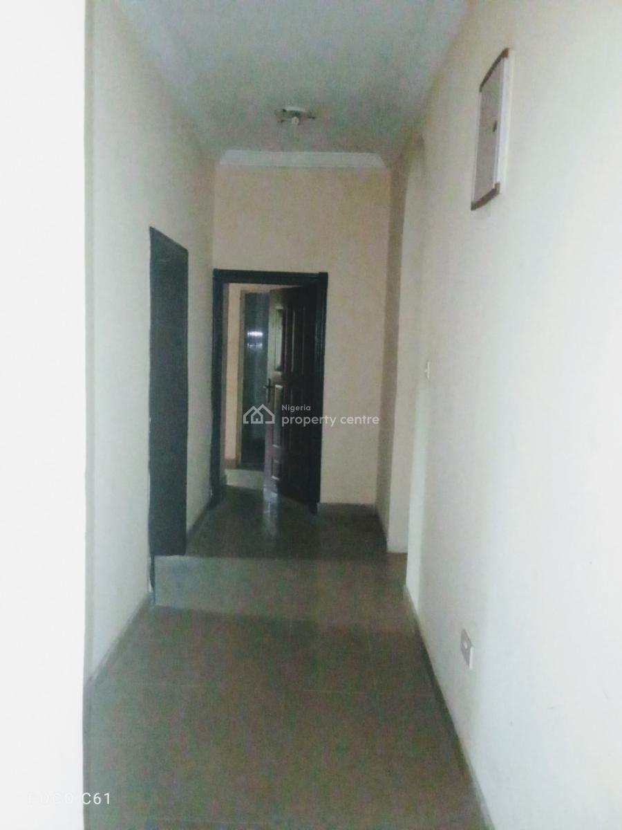 Spacious 3 Bedroom Flat, Petrocam Axis, Sangotedo, Ajah, Lagos, Flat / Apartment for Rent