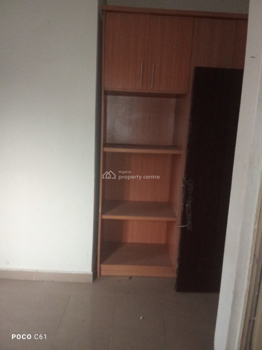 Spacious 3 Bedroom Flat, Petrocam Axis, Sangotedo, Ajah, Lagos, Flat / Apartment for Rent