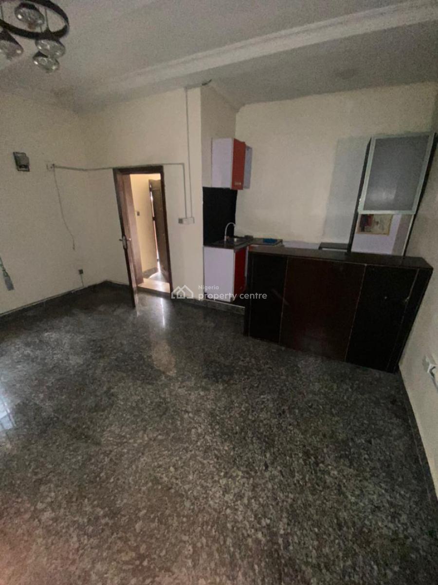Spacious 1 Bedroom Apartment with Excellent Facilities, Chevron, Lekki, Lekki, Lagos, Mini Flat (room and Parlour) for Rent