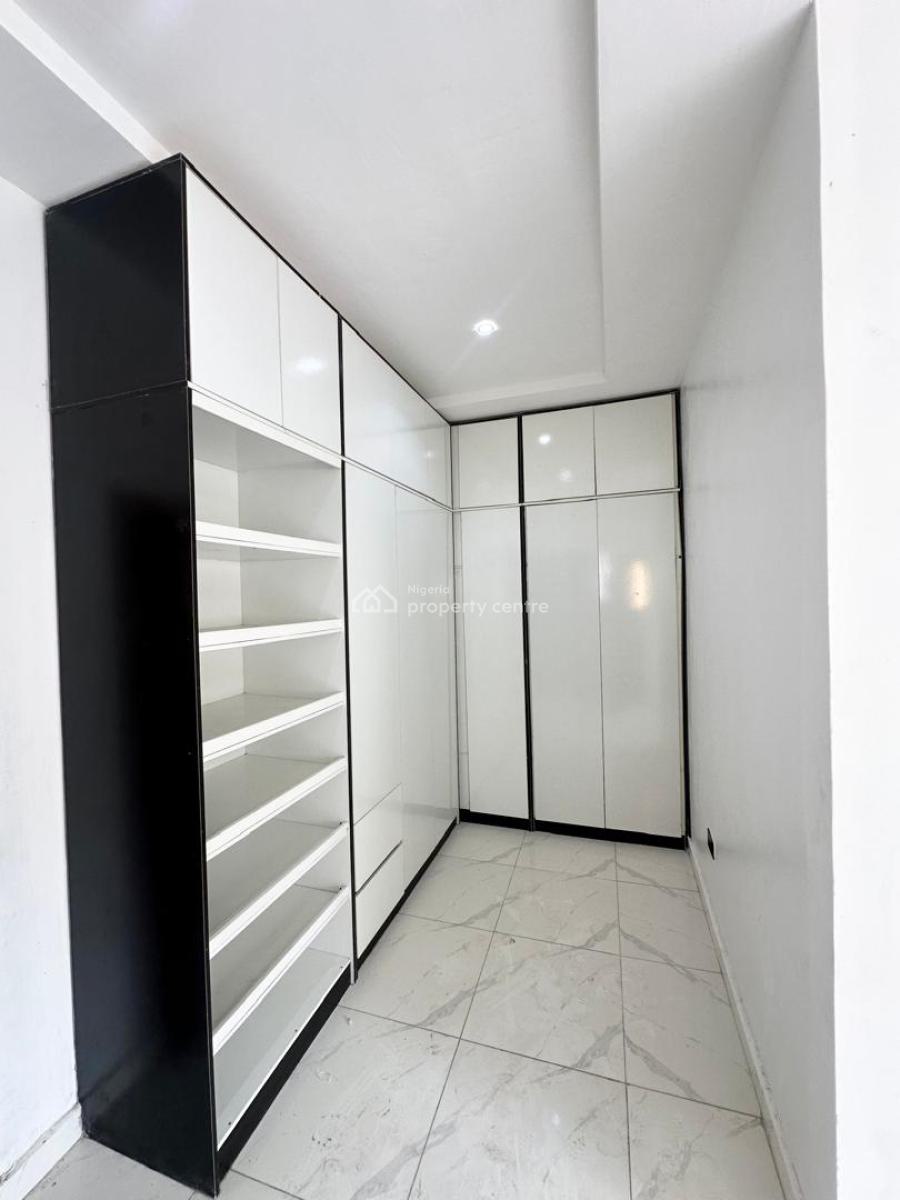 Brand New 5 Bedroom Duplex with a Gym Room/ Study Room, Ologolo, Lekki, Lekki, Lagos, Plaza / Complex / Mall for Rent