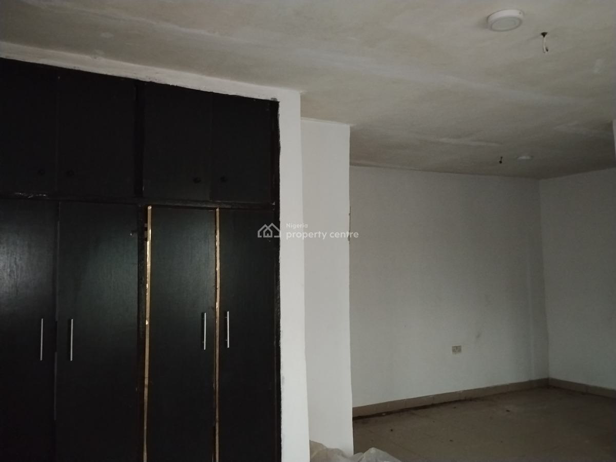 Well Maintained 3 Bedroom Apartment, Bashorun Town, Abijo, Lekki, Lagos, Flat / Apartment for Rent