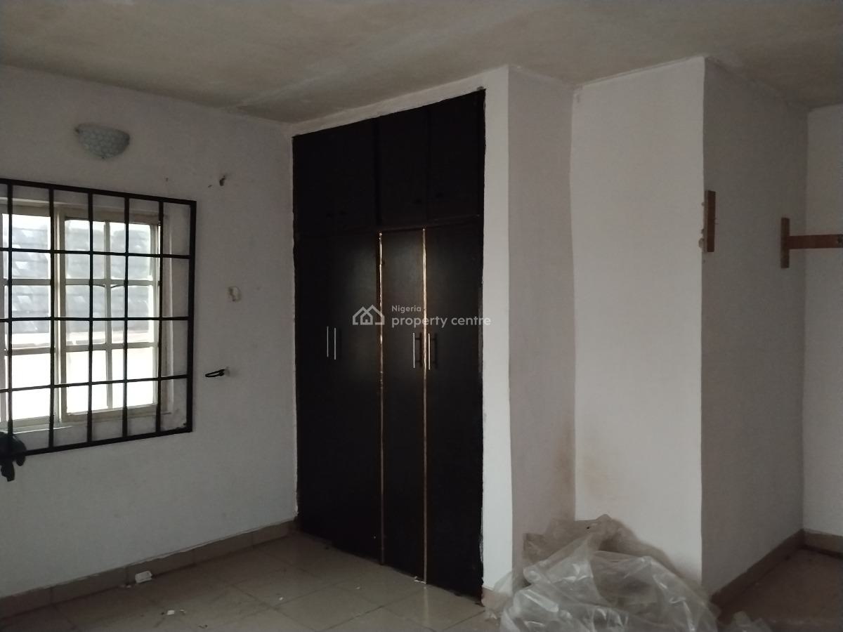 Well Maintained 3 Bedroom Apartment, Bashorun Town, Abijo, Lekki, Lagos, Flat / Apartment for Rent