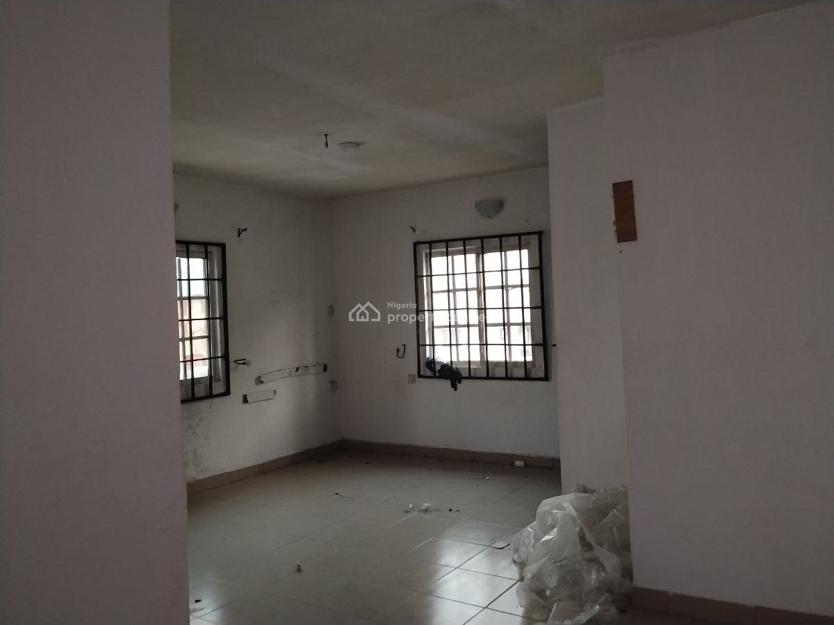 Well Maintained 3 Bedroom Apartment, Bashorun Town, Abijo, Lekki, Lagos, Flat / Apartment for Rent