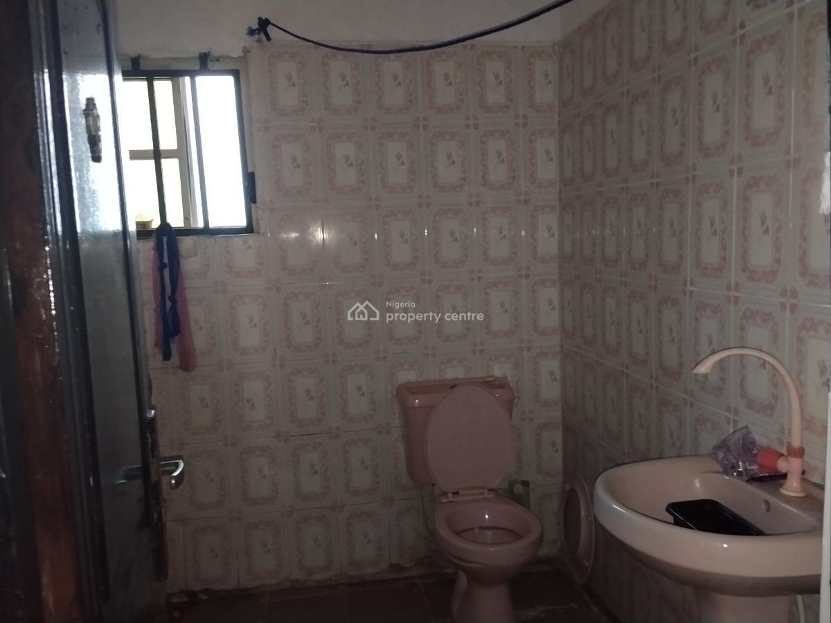 Well Maintained 3 Bedroom Apartment, Bashorun Town, Abijo, Lekki, Lagos, Flat / Apartment for Rent