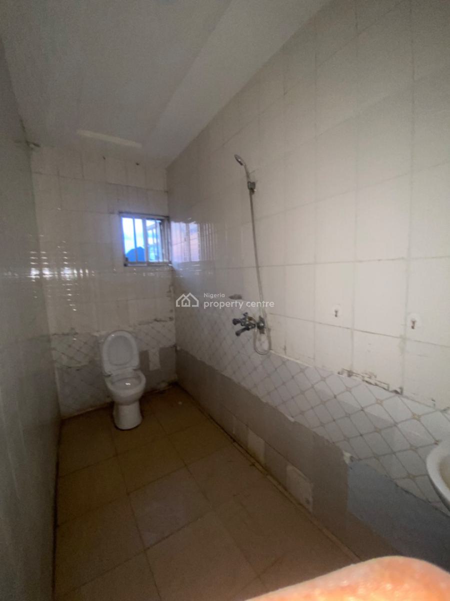 Luxury 3 Bedroom Apartment Upstairs, Lagos Business School, Sangotedo, Ajah, Lagos, Flat / Apartment for Rent