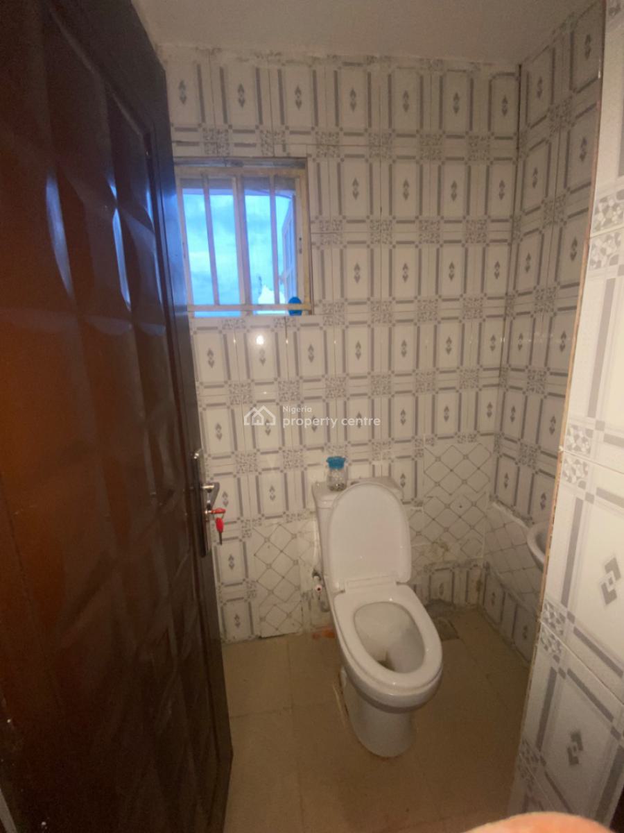 Luxury 3 Bedroom Apartment Upstairs, Lagos Business School, Sangotedo, Ajah, Lagos, Flat / Apartment for Rent