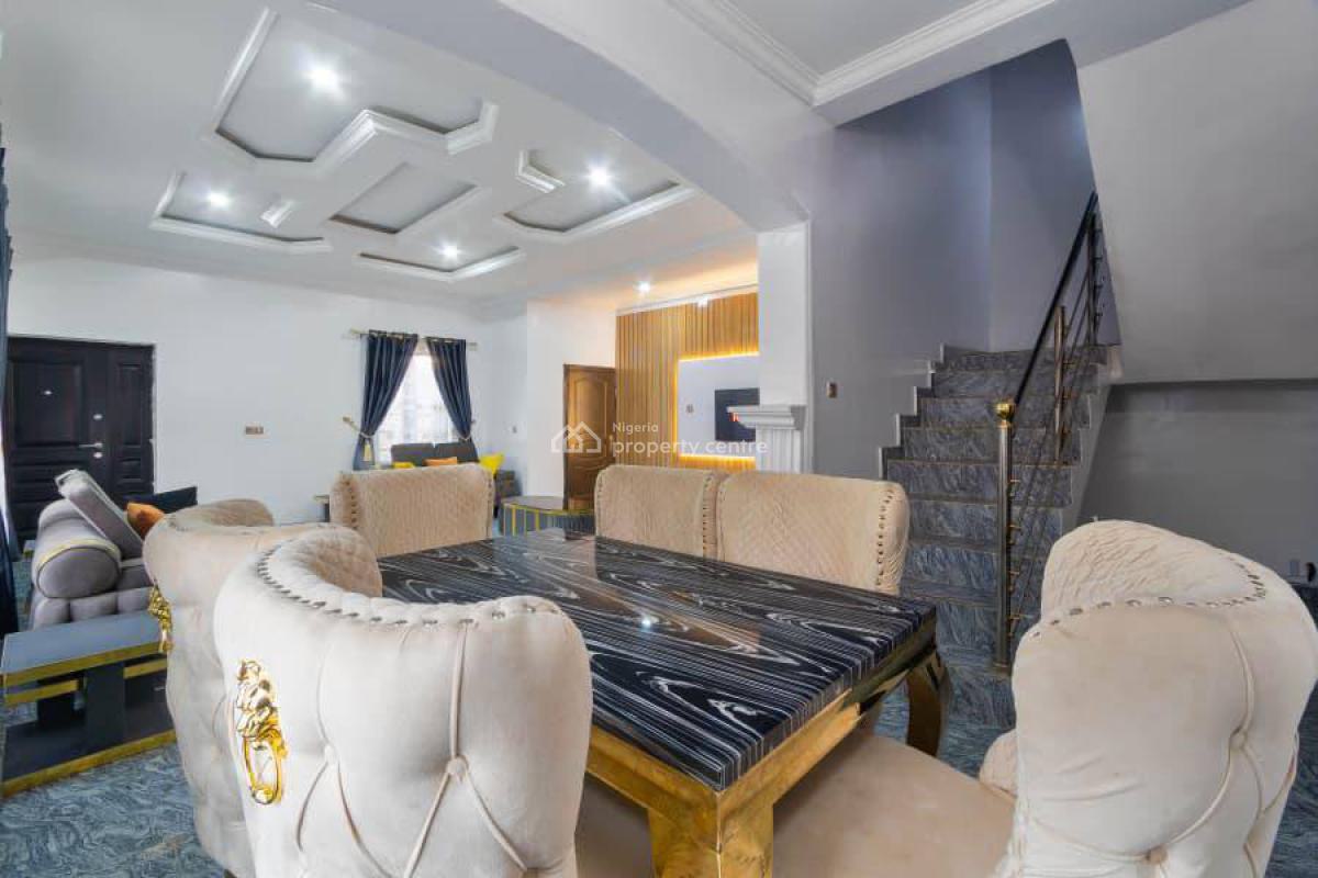 Cozy Serviced  Furnished 2 Bedroom Flat with a Bq, Lekki Phase 1, Lekki, Lagos, Flat / Apartment for Rent