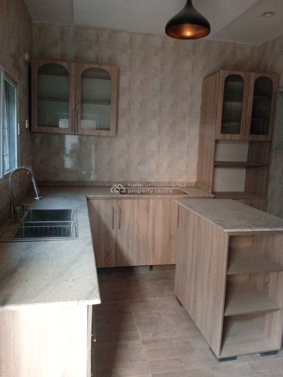 Stand Alone 3bedroom Bungalow at T-pumpy, T- Pumpy Estate Lugbe Fha, Lugbe District, Abuja, Detached Bungalow for Rent