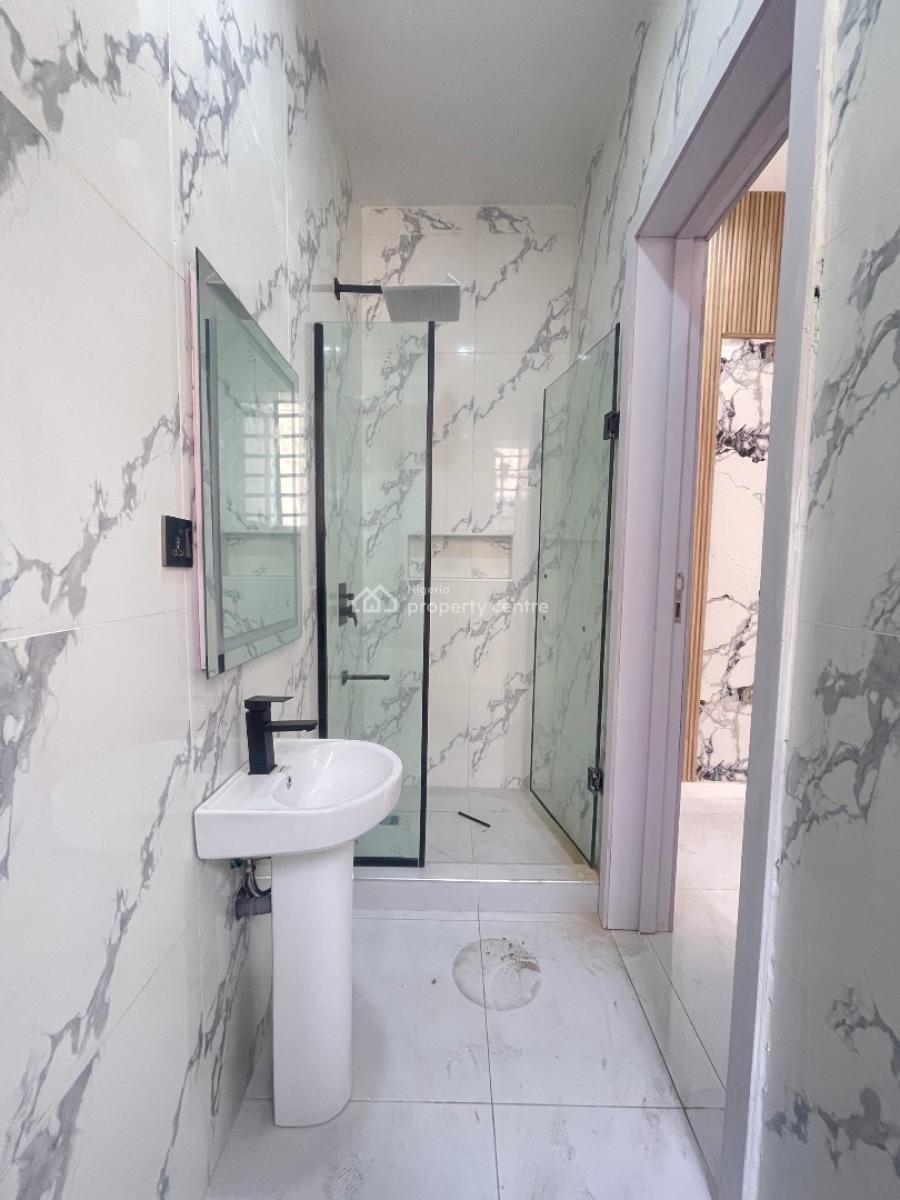 Exquisite Spacious 5 Bedroom Fully Detached Duplex with Bq and Pool, Chevron Toll Gate, Lekki, Lagos, Detached Duplex for Sale