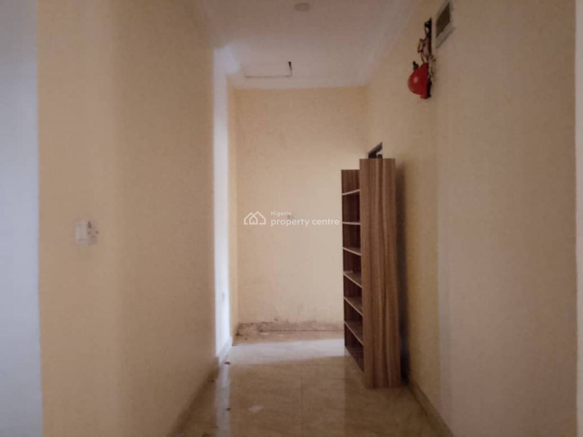 Sharp 1 Bedroom Spacious Apartment, En-suite, Jahi, Abuja, Flat / Apartment for Rent