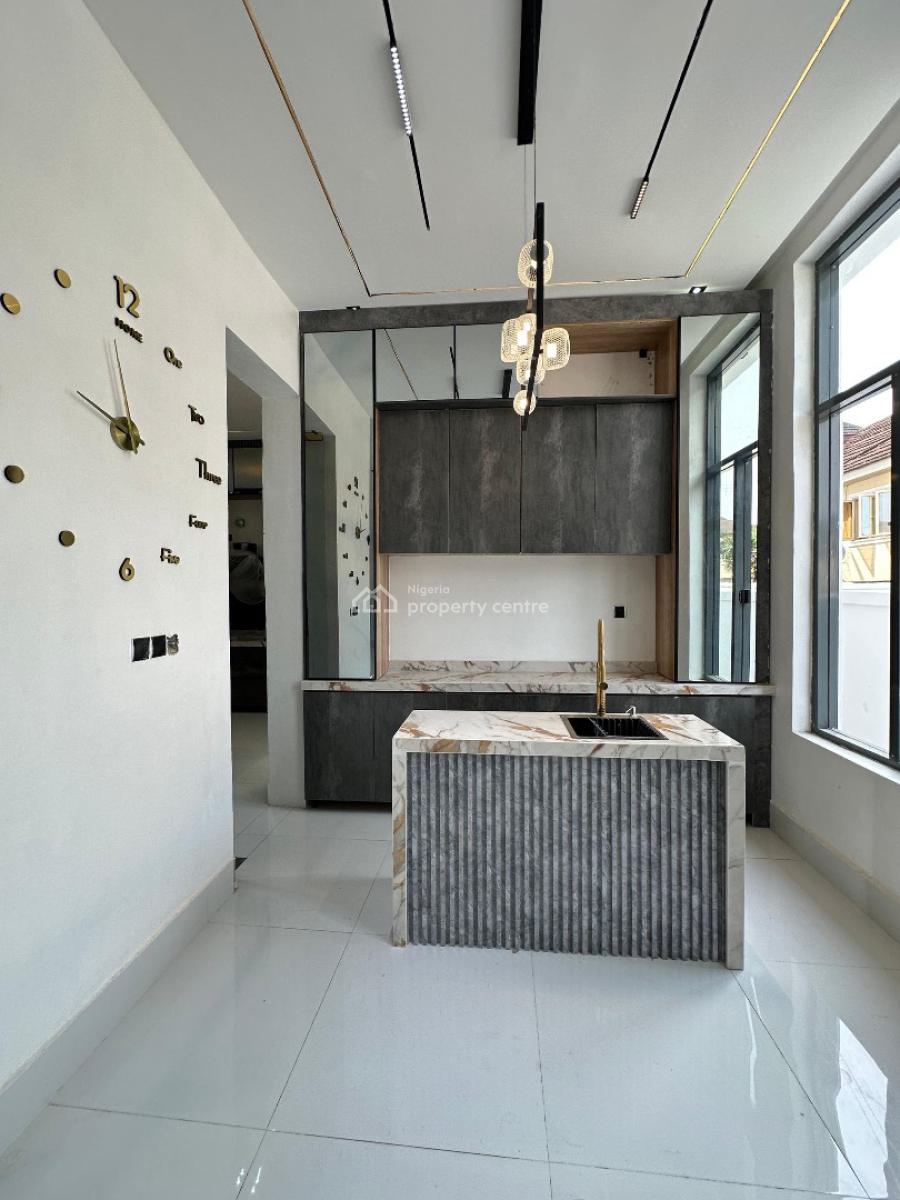 Gigantic Spacious 5 Bedroom Fully Detached Duplex with Bq and Pool, Chevron Toll Gate, Lekki, Lagos, Detached Duplex for Sale