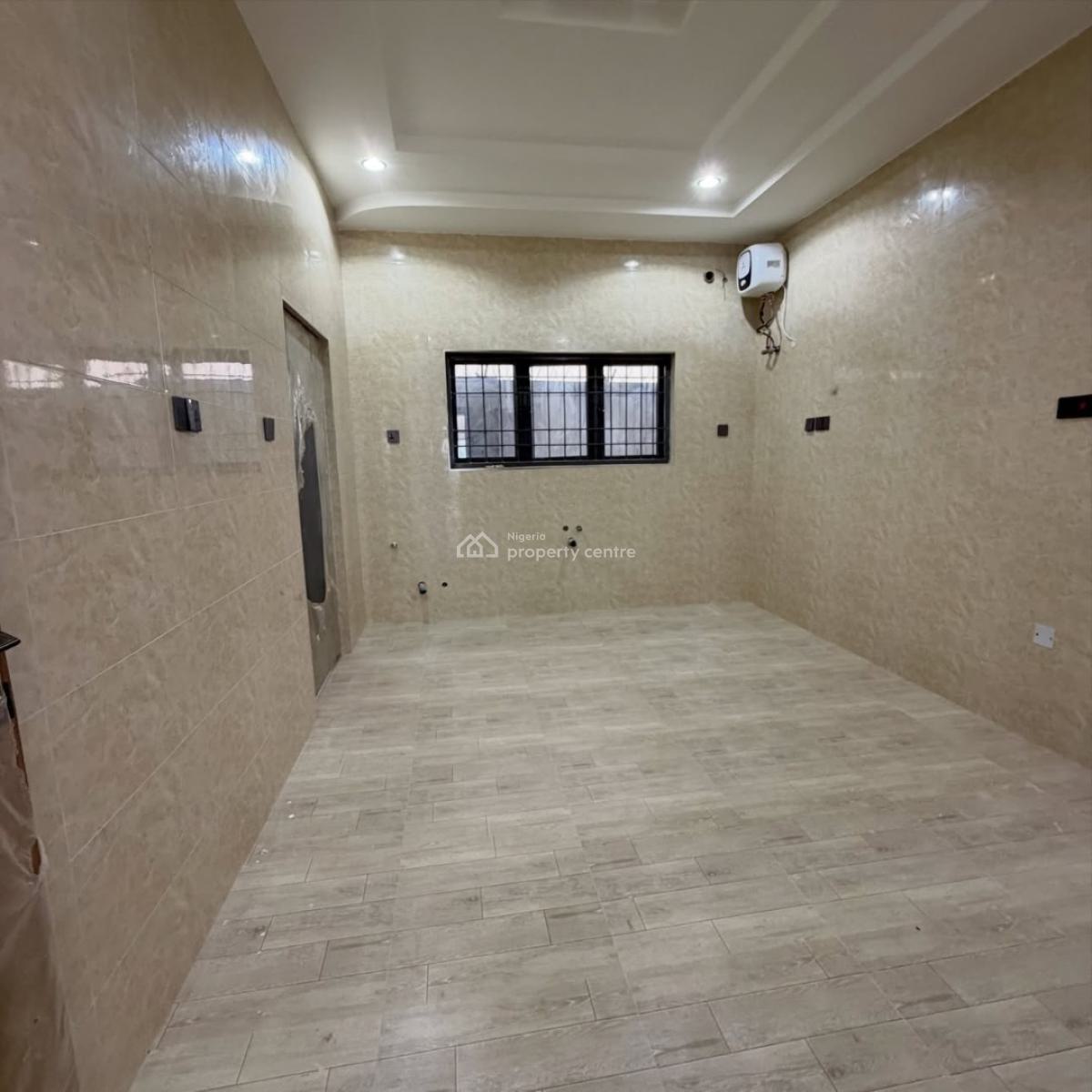 Pristine 4bedroom Terrace Duplex with a Bq, Jahi, Abuja, Terraced Duplex for Sale