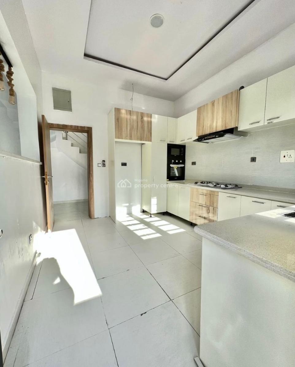 Exquisite Spacious 4 Bedroom Semi Detached House with Bq & Available, 2nd Toll Gate Ikota Gra, Ikota, Lekki, Lagos, Semi-detached Duplex for Sale