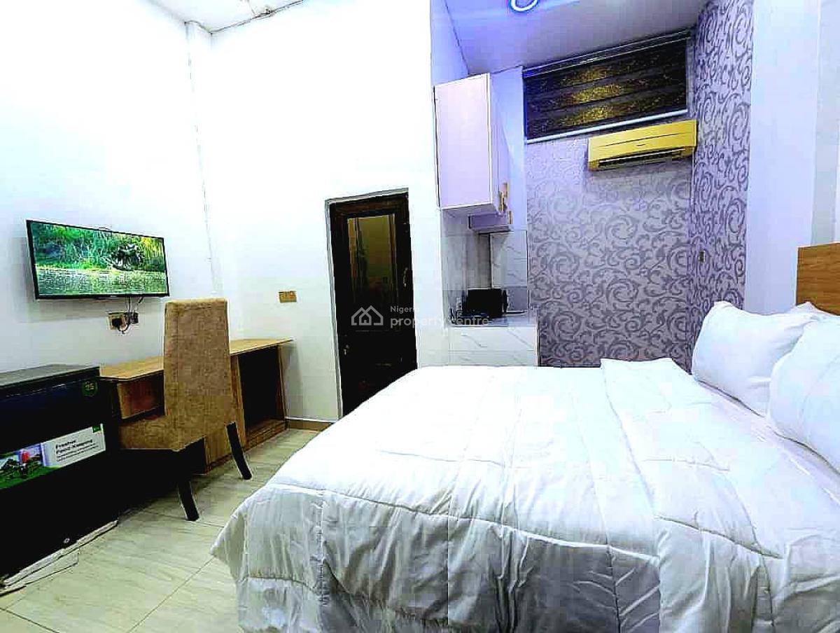 Hotel and Apartment, 96 Sowemimo Street, Ikeja Gra, Ikeja, Lagos, Self Contain (single Rooms) Short Let