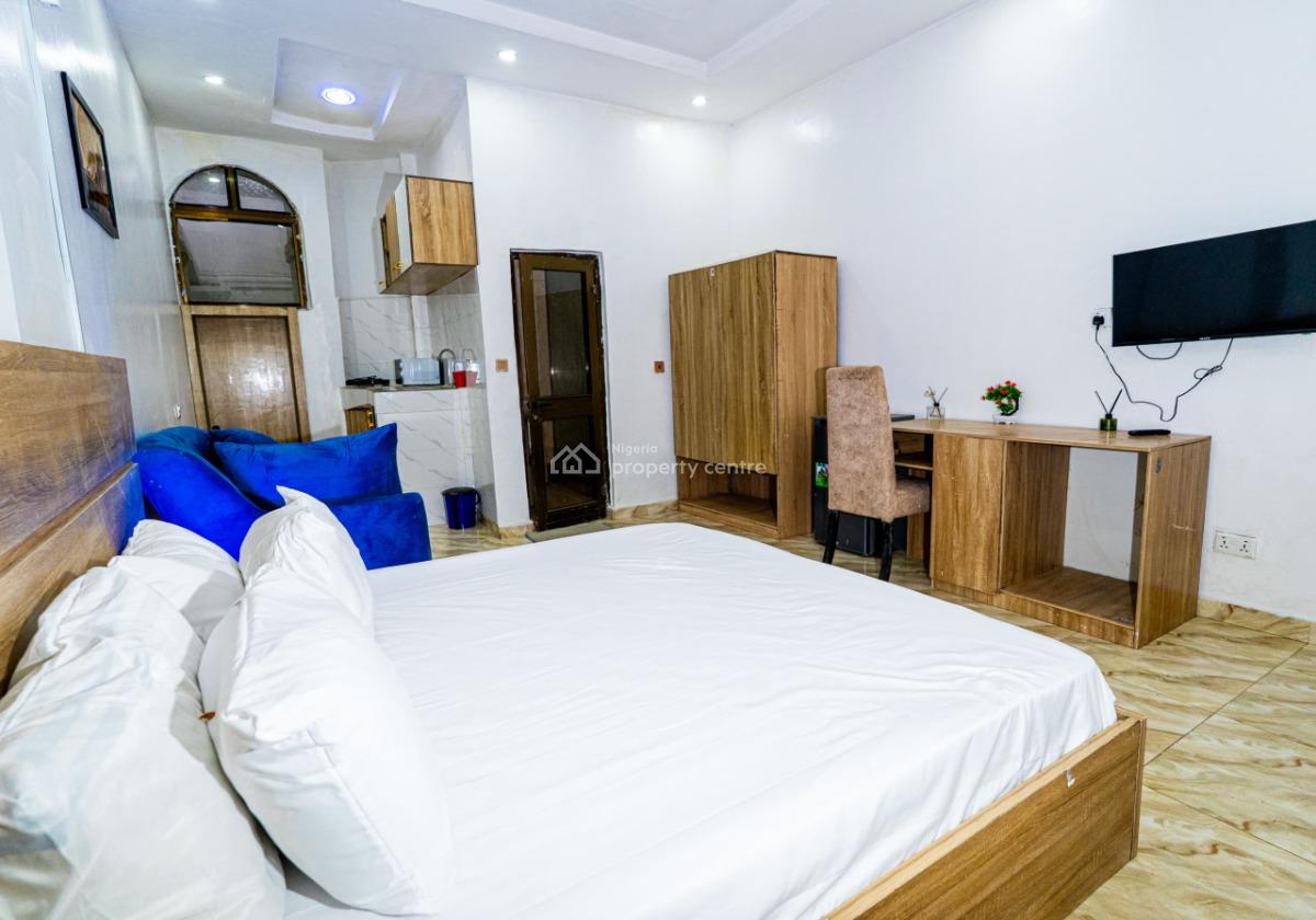 Hotel and Apartment, 96 Sowemimo Street, Ikeja Gra, Ikeja, Lagos, Self Contain (single Rooms) Short Let