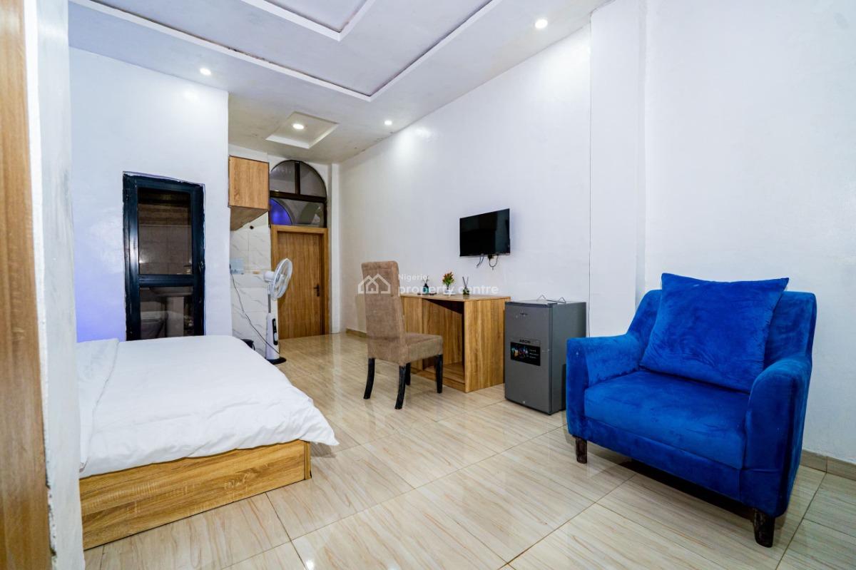 Hotel and Apartment, 96 Sowemimo Street, Ikeja Gra, Ikeja, Lagos, Self Contain (single Rooms) Short Let