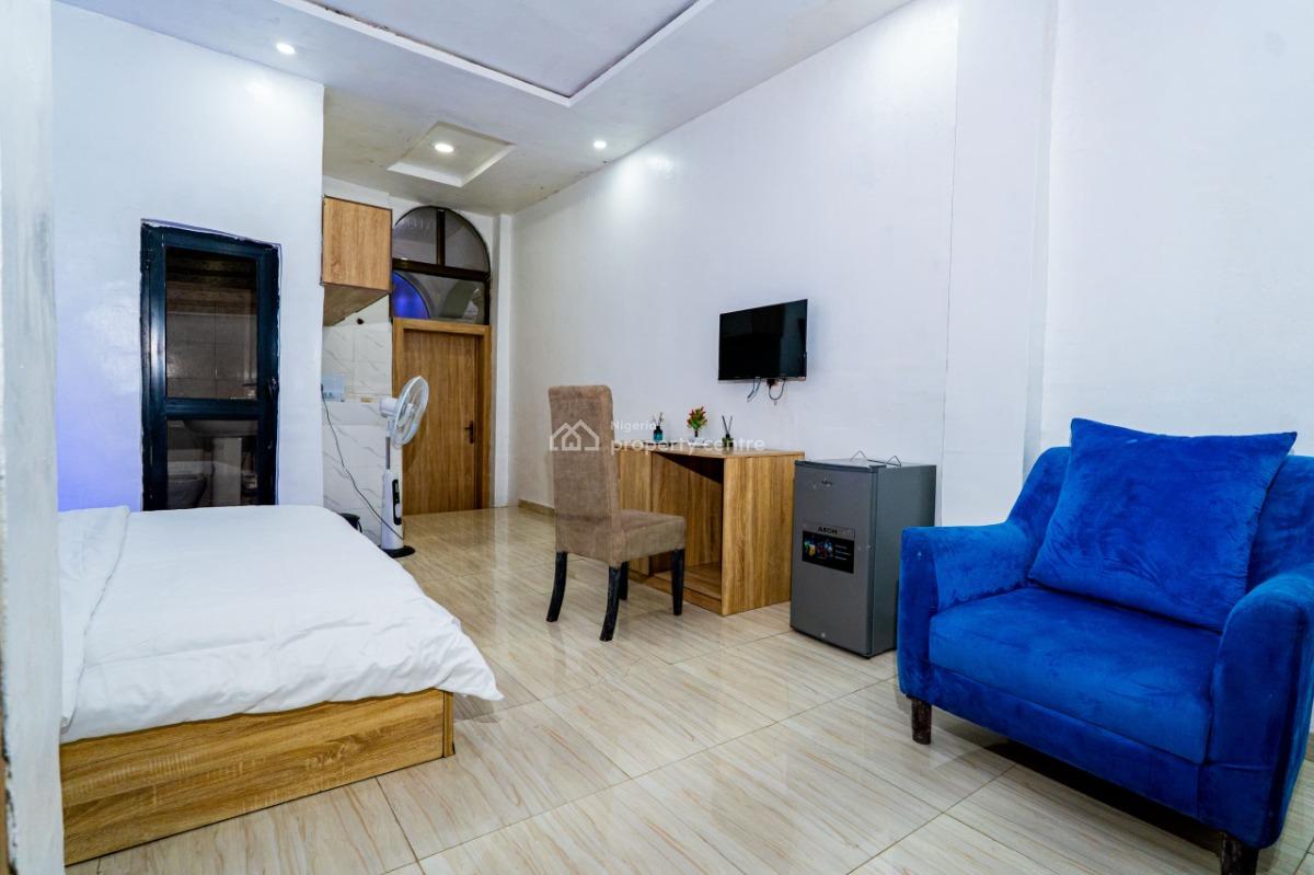 Hotel and Apartment, 96 Sowemimo Street, Ikeja Gra, Ikeja, Lagos, Self Contain (single Rooms) Short Let