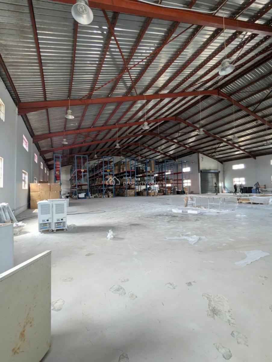 Massive Office Ffont with Warehouse Measuring 1,500sqm Behind ., Lekki Epe Expressway, Ibeju Lekki, Lagos, Office Space for Rent