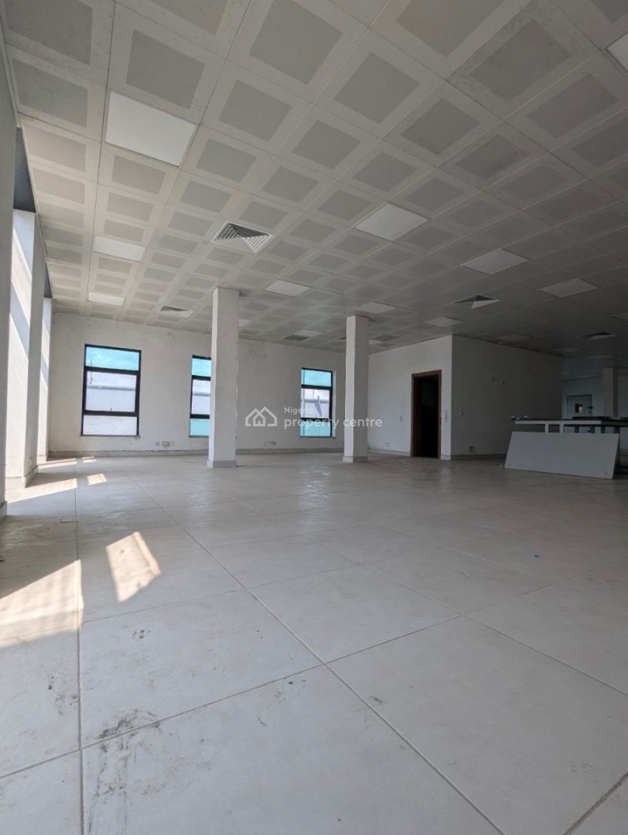 Massive Office Ffont with Warehouse Measuring 1,500sqm Behind ., Lekki Epe Expressway, Ibeju Lekki, Lagos, Office Space for Rent