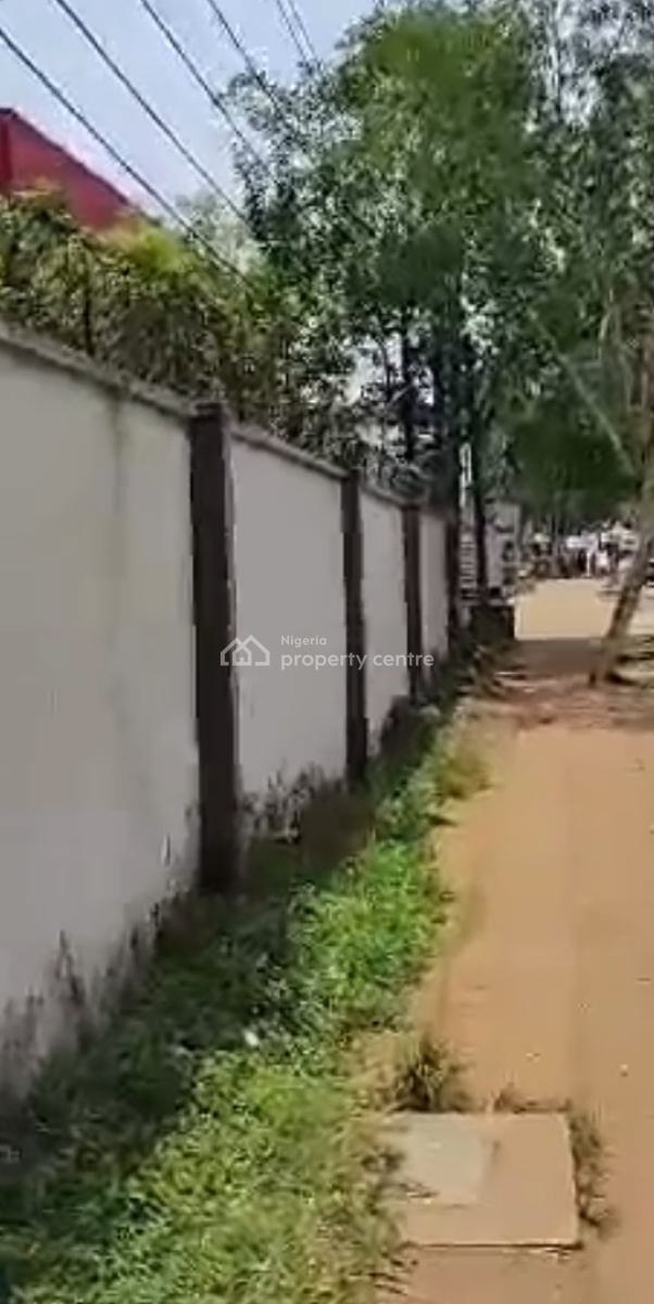 Size: 2,378sqm *jv Update*  Size: 2,378sqm Location:  Obanikoro Lagos,, Obanikoro Lagos, Facing Ikorodu Road Land Value: ₦2b, Obanikoro, Shomolu, Lagos, Land Joint Venture