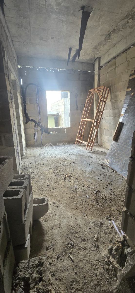 Studio Apartment, Surulere, Lagos, Self Contain (single Rooms) for Sale