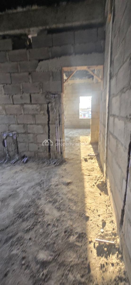 Studio Apartment, Surulere, Lagos, Self Contain (single Rooms) for Sale