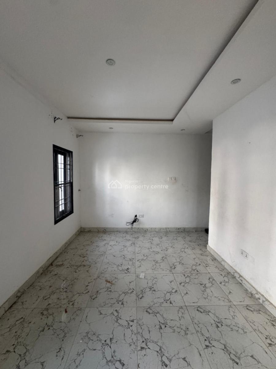 Fully Serviced and Luxury 3bed Apartment Upstairs with Elevator, Chelsea Heights Estate Orchid Road Lekki, Lekki Expressway, Lekki, Lagos, Flat / Apartment for Rent