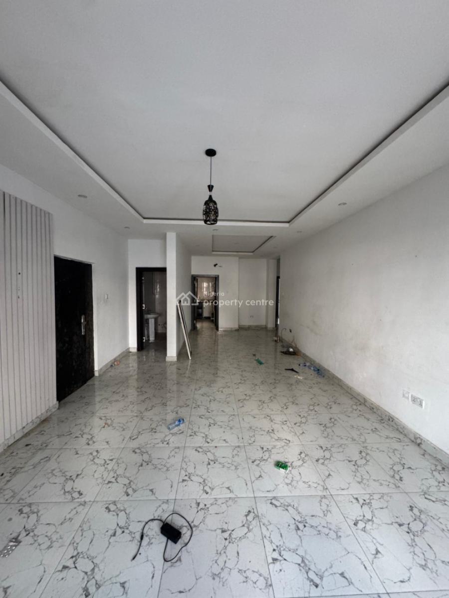 Fully Serviced and Luxury 3bed Apartment Upstairs with Elevator, Chelsea Heights Estate Orchid Road Lekki, Lekki Expressway, Lekki, Lagos, Flat / Apartment for Rent