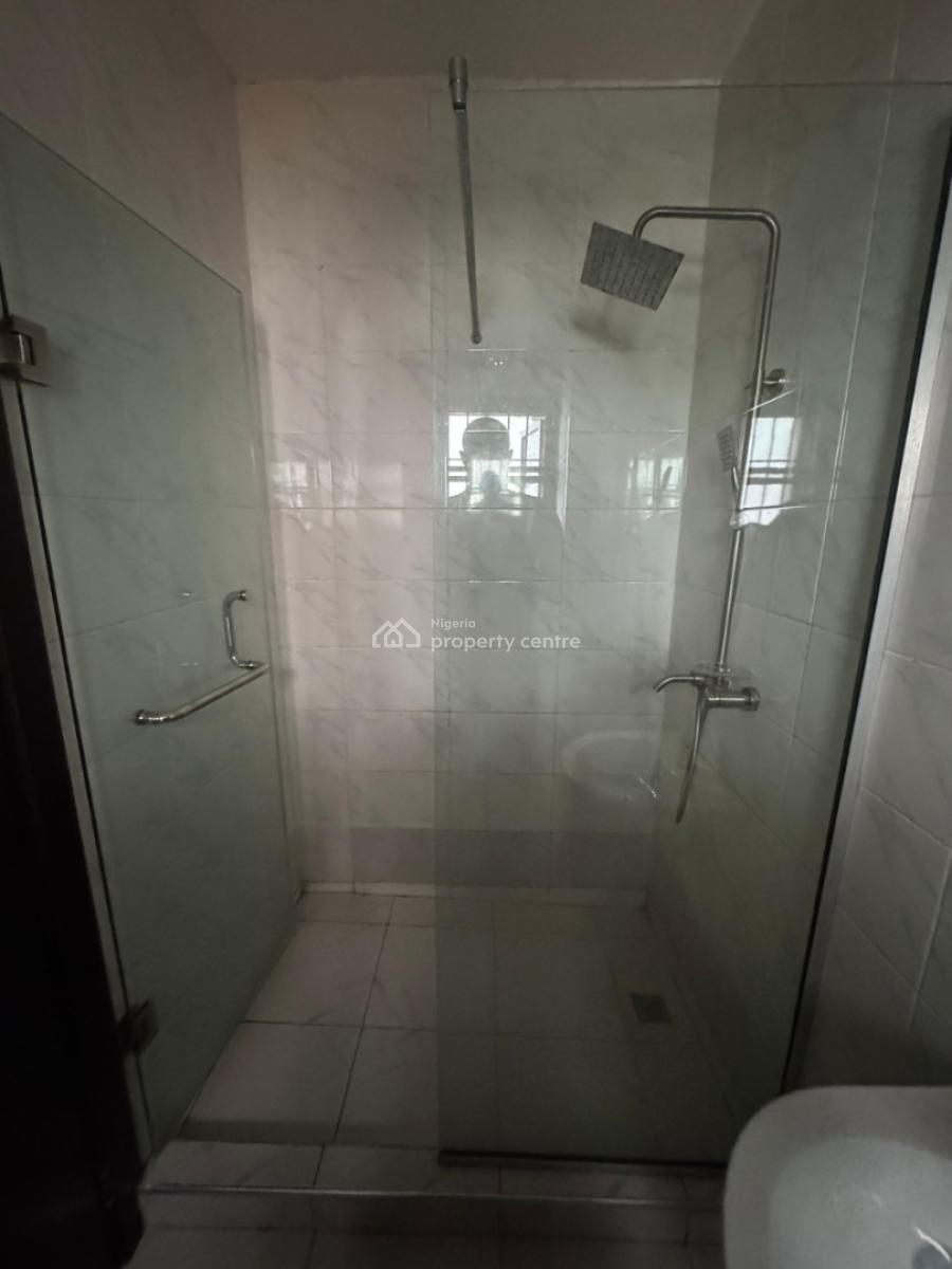 Fully Serviced and Luxury 3bed Apartment Upstairs with Elevator, Chelsea Heights Estate Orchid Road Lekki, Lekki Expressway, Lekki, Lagos, Flat / Apartment for Rent