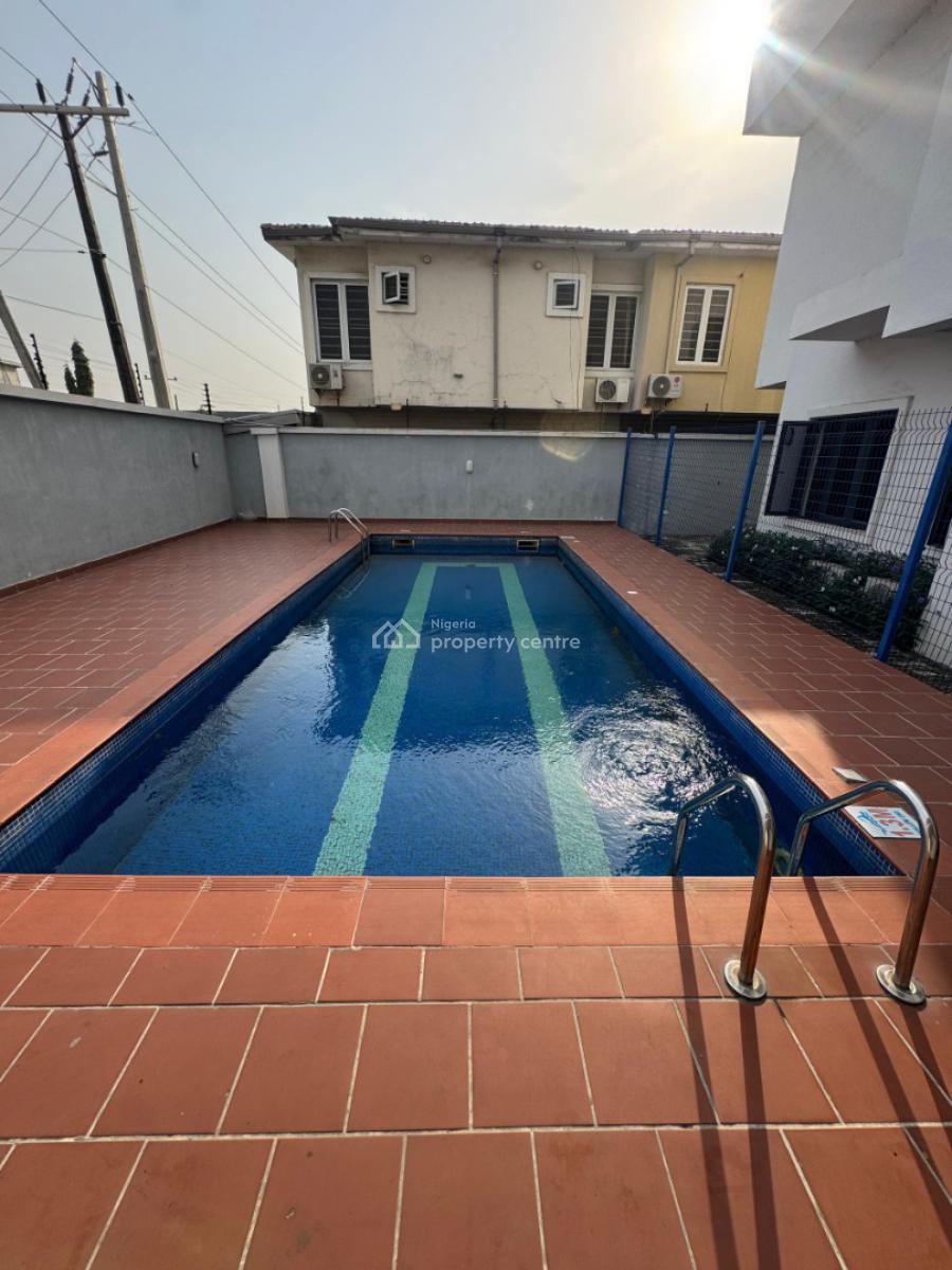 Fully Serviced and Luxury 3bed Apartment Upstairs with Elevator, Chelsea Heights Estate Orchid Road Lekki, Lekki Expressway, Lekki, Lagos, Flat / Apartment for Rent