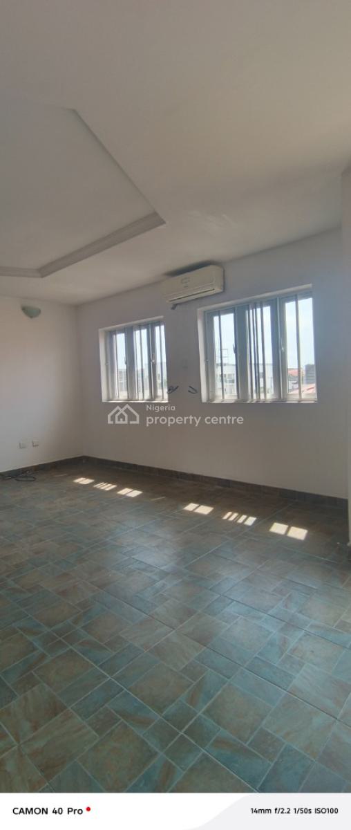 World Biggest Master Bedroom Studio Apartment in Chevron, Chevron Drive, Lekki, Lagos, Self Contain (single Rooms) for Rent