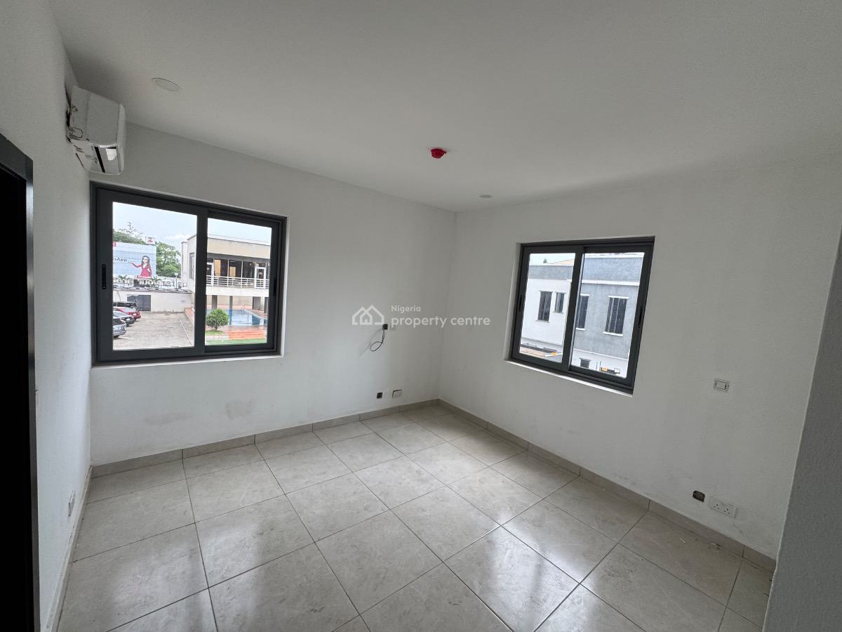 a Brand New Serviced 3 Bedroom Apartment with a Room Bq., Ikeja Gra., Ikeja, Lagos, Flat / Apartment for Rent