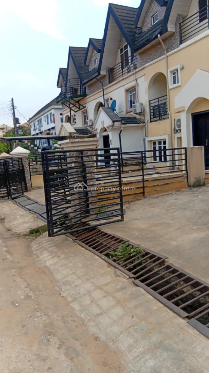 Luxury 3 Bedroom Terraced Duplex in Journalist Estate Phase One, Journalist Estate Phase One, Berger, Arepo, Ogun, Terraced Duplex for Sale