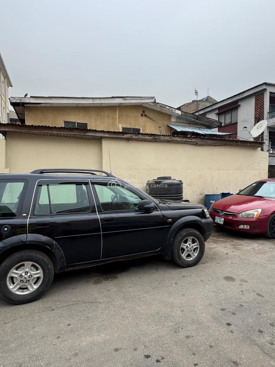 Distress! Blocks of 4 Flat with a 5 Bedroom Bq in The Heart of Ikeja, Distress Sale of Block of Flat with 5 Bedroom Bq, Ikeja, Lagos, Block of Flats for Sale