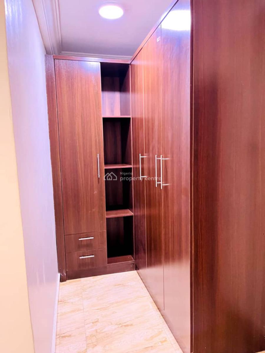 a Block of 4 Flats with a Room Bq, Ninolowo Street, Lekki Phase 1 Lagos, Lekki Phase 1, Lekki, Lagos, House for Rent