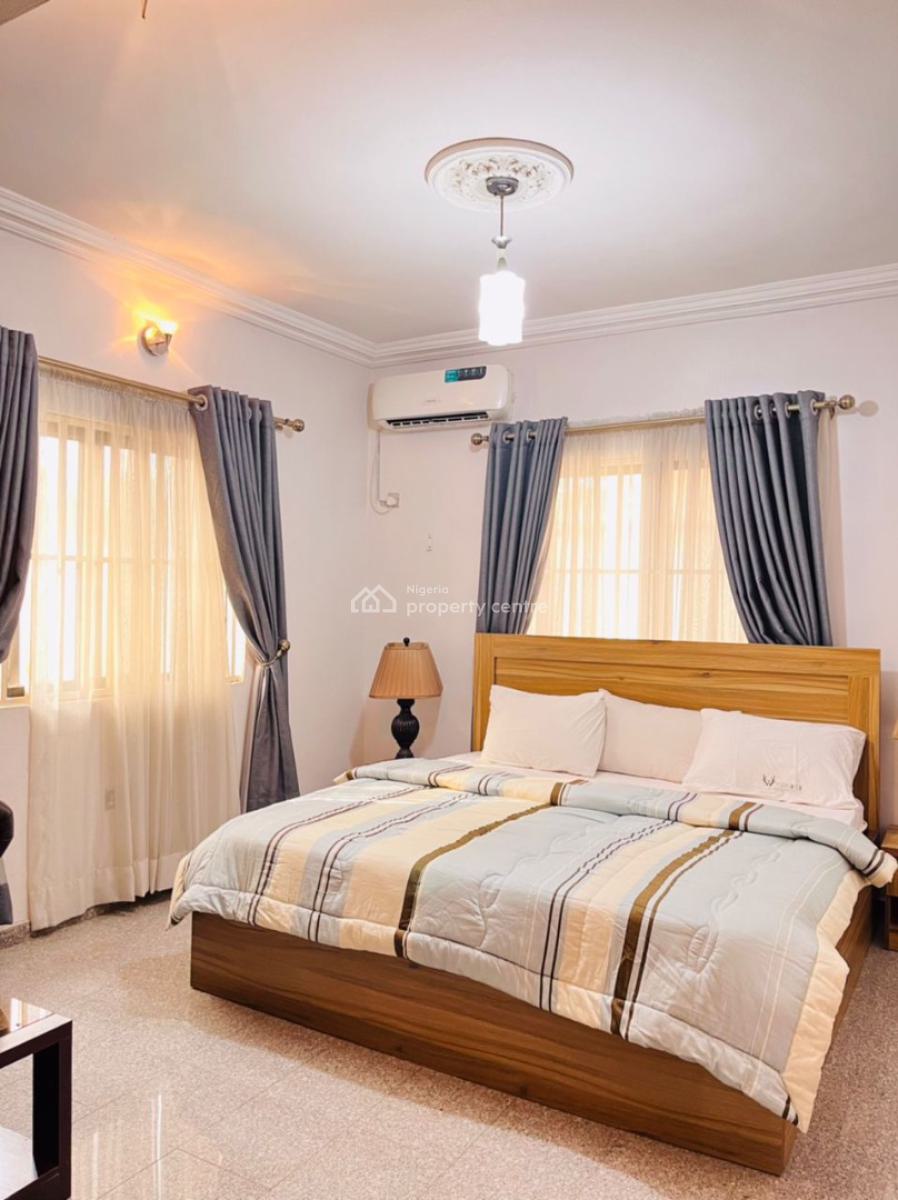 a Block of 4 Flats with a Room Bq, Ninolowo Street, Lekki Phase 1 Lagos, Lekki Phase 1, Lekki, Lagos, House for Rent