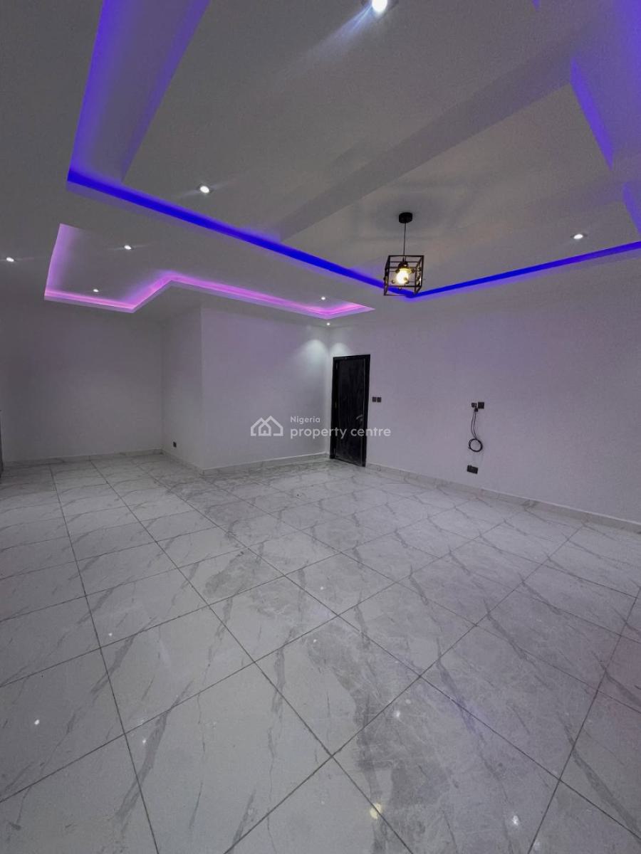 Brand New 5 Bedroom Semi-detached Duplex with Bq, Swimming Pool, Guzape, Guzape District, Abuja, Terraced Duplex for Rent