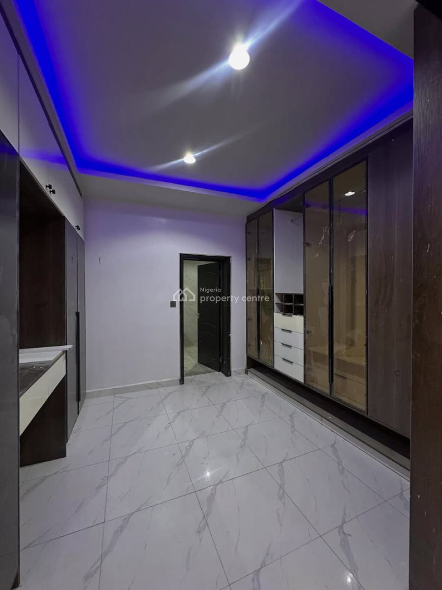 Brand New 5 Bedroom Semi-detached Duplex with Bq, Swimming Pool, Guzape, Guzape District, Abuja, Terraced Duplex for Rent