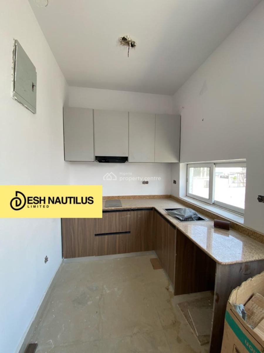 Executive 2-bedroom Apartment with Governors Consent, Ilasan, Lekki, Lagos, Flat / Apartment for Sale