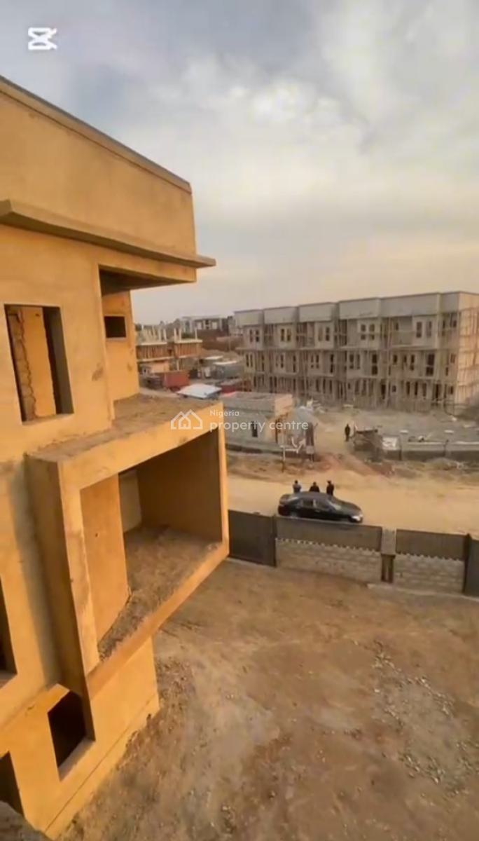 Carcass, 4bedrooms Terrace Duplex, Carcass, in Mini Estate., Guzape District, Abuja, Terraced Duplex for Sale