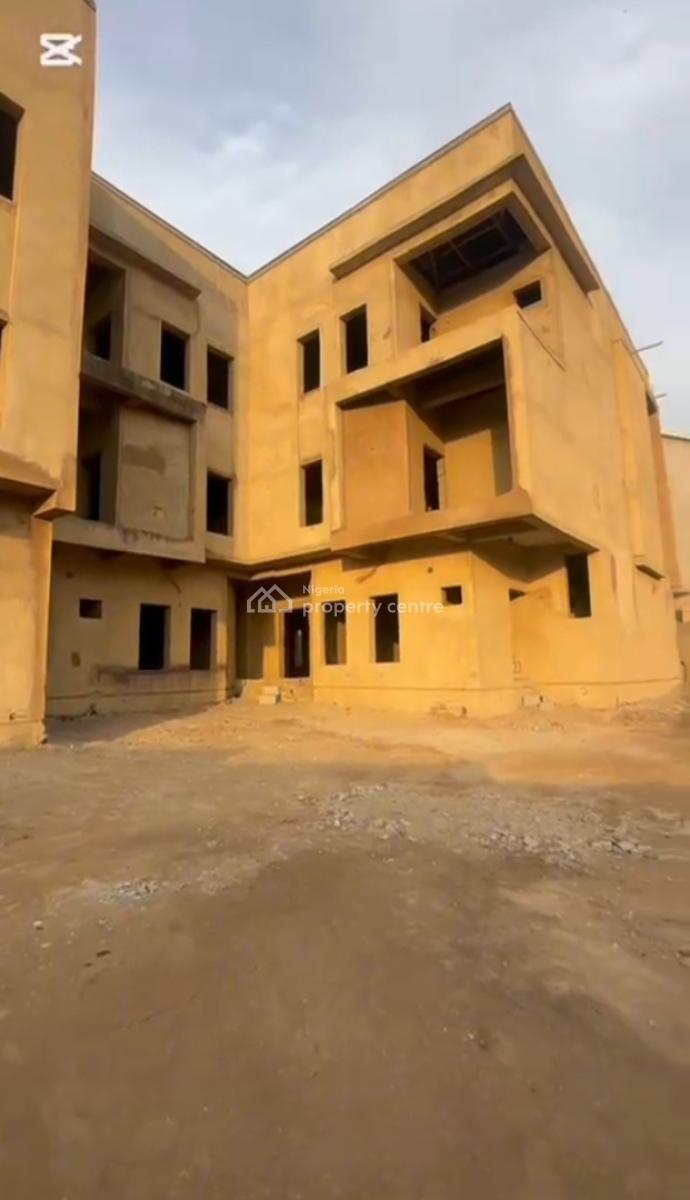 Carcass, 4bedrooms Terrace Duplex, Carcass, in Mini Estate., Guzape District, Abuja, Terraced Duplex for Sale