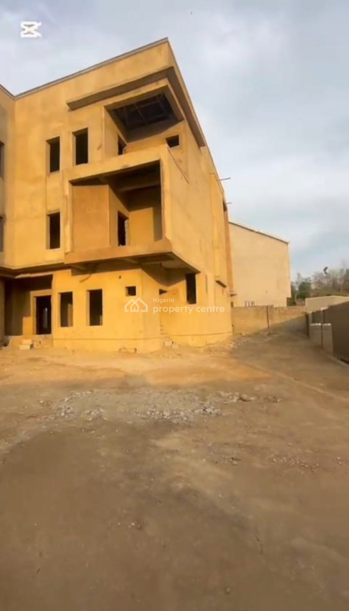 Carcass, 4bedrooms Terrace Duplex, Carcass, in Mini Estate., Guzape District, Abuja, Terraced Duplex for Sale