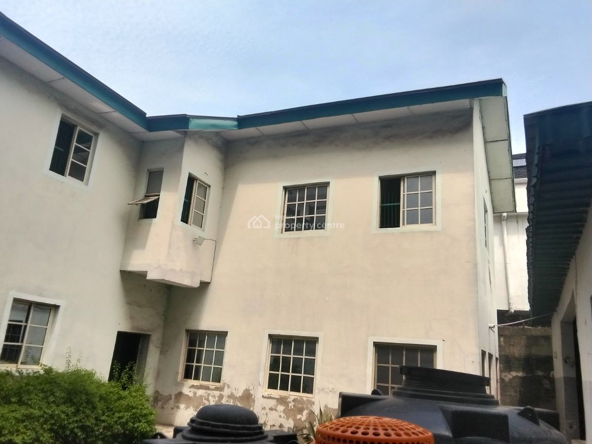 6 Bedroom Office Space with a Two Bedroom Chalet Bq, Queens Drive, Alagomeji, Yaba, Lagos, Office Space for Rent